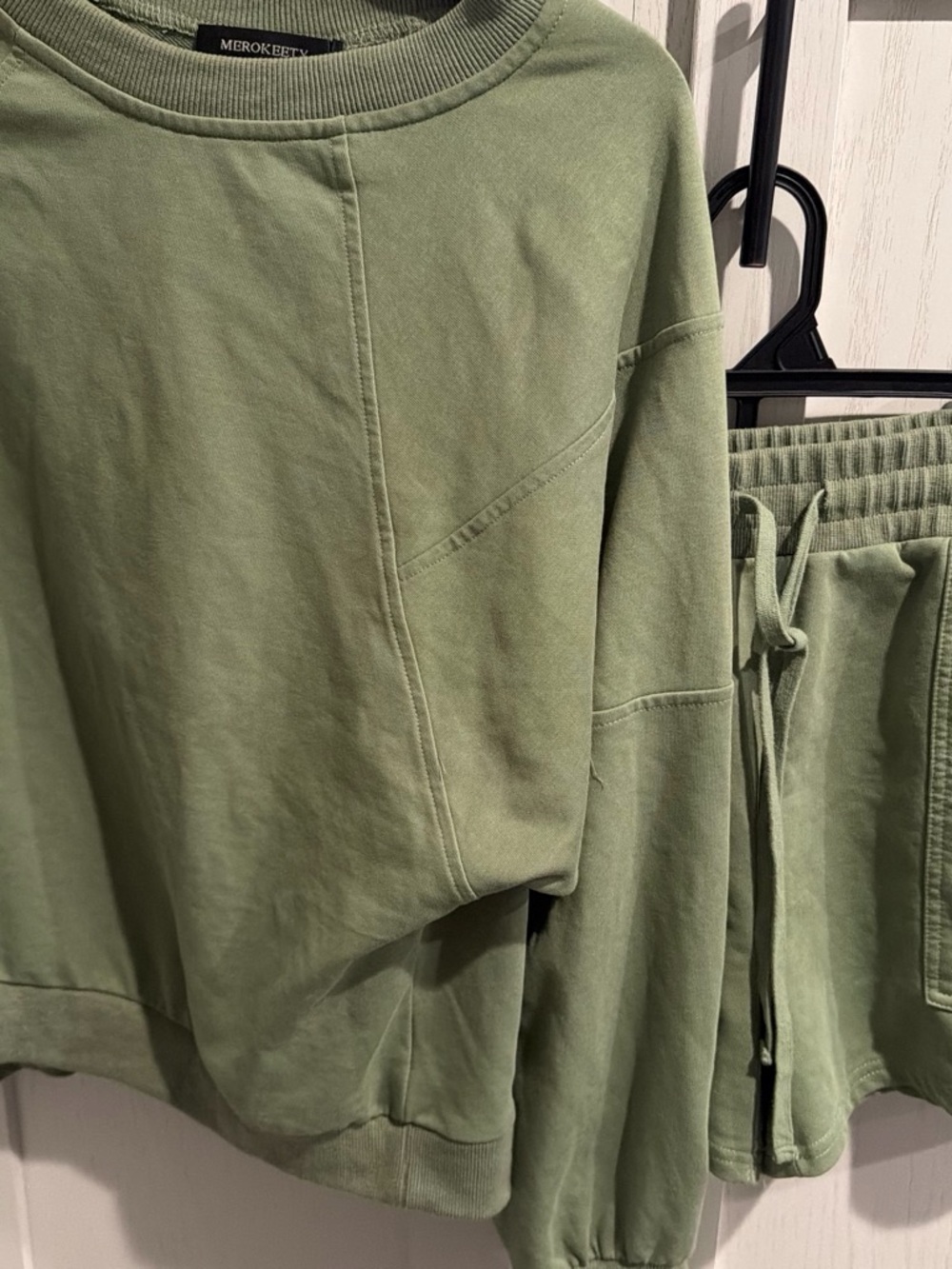 Women's Merokeety  Sage Green Shorts set